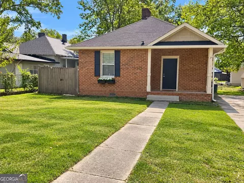 7 Juniper St NE, Rome, GA 30161