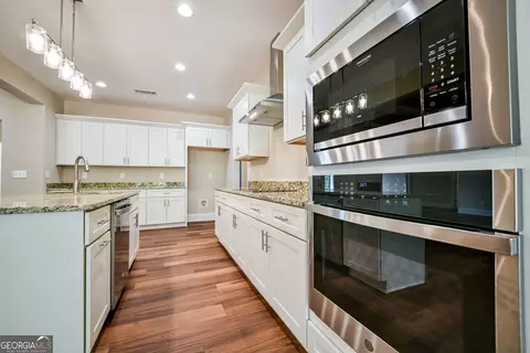 Kitchen - 35 Mattie Ct, Mansfield, GA 30055 photo 2 of 3