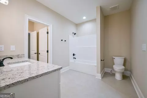 Bath - 35 Mattie Ct, Mansfield, GA 30055 photo 5 of 6