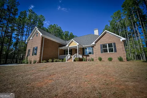 Exterior - 35 Mattie Ct, Mansfield, GA 30055 photo 2 of 9