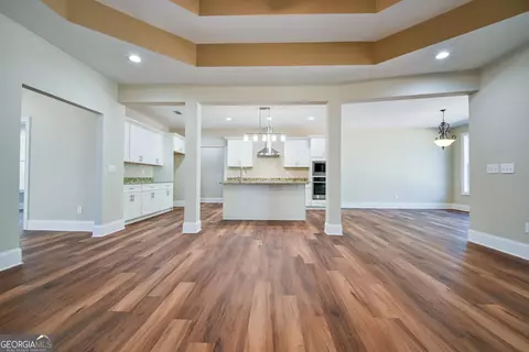 Living - 35 Mattie Ct, Mansfield, GA 30055 photo 2 of 4