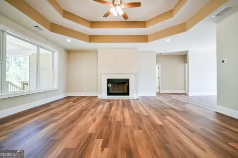 Living - 35 Mattie Ct, Mansfield, GA 30055 photo 3 of 4