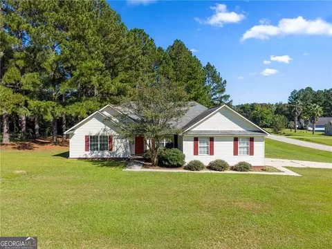 2004 Parkway Dr, Statesboro, GA 30458
