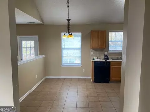 713 Burtons Cv, Hampton, GA 30228 photo 2