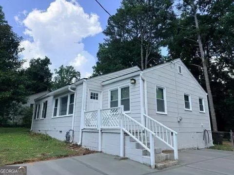 2005 Benson Ave SE, Smyrna, GA 30080