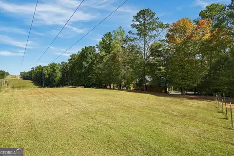 Exterior - 180 Pebble Creek Dr, Covington, GA 30016 photo 6 of 7