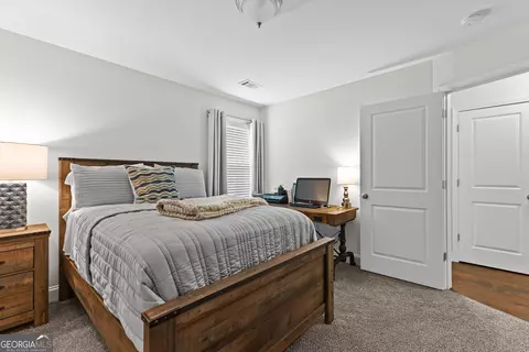 Bedroom - 557 Lago Ct, Lagrange, GA 30241 photo 4 of 7