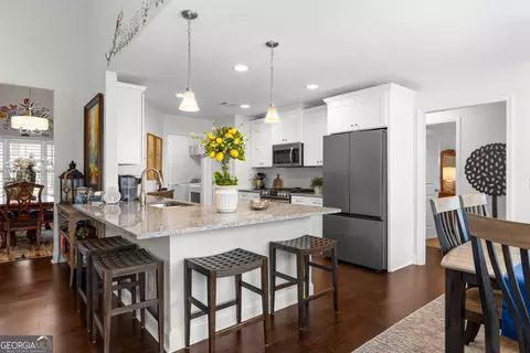 Kitchen - 557 Lago Ct, Lagrange, GA 30241 photo 1 of 2