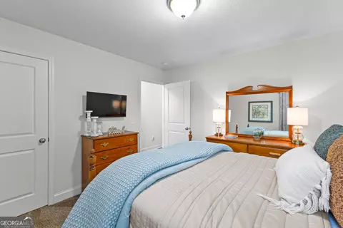 Bedroom - 557 Lago Ct, Lagrange, GA 30241 photo 6 of 7
