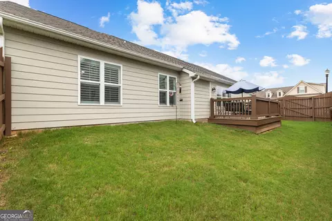 Exterior - 557 Lago Ct, Lagrange, GA 30241 photo 3 of 6