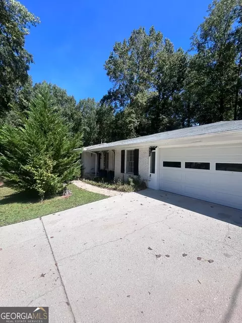 7220 Ray Rd, Lithia Springs, GA 30122