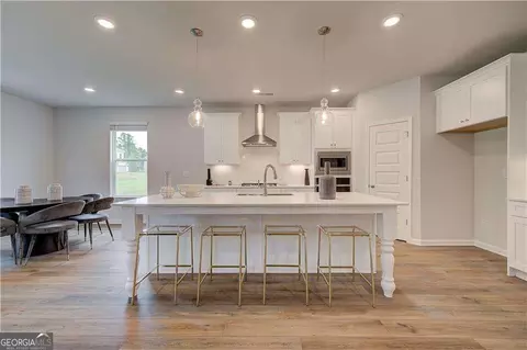 Kitchen - 188 Compass Rd, Hampton, GA 30228 photo 2 of 3