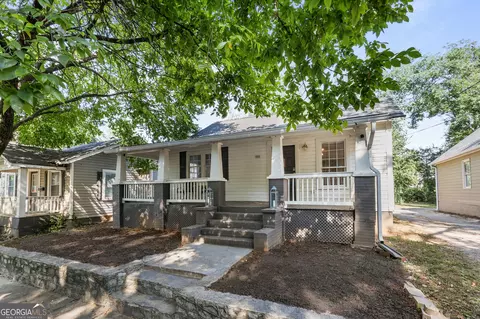 818 Avenue B NE, Rome, GA 30165