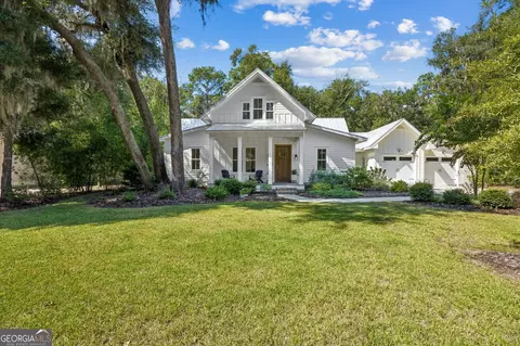 402 Teather Dr, Saint Marys, GA 31558