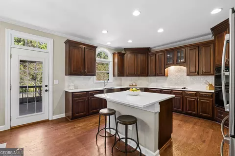 Kitchen - 230 Rivergate Dr, Suwanee, GA 30024 photo 2 of 4