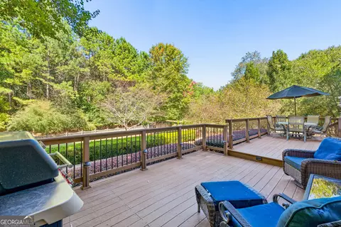 Exterior - 230 Rivergate Dr, Suwanee, GA 30024 photo 6 of 12