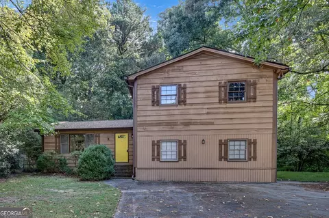 1466 Hewatt Rd, Lilburn, GA 30047
