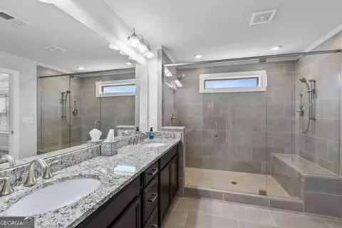 Bath - 1774 Samantha Bnd, Chamblee, GA 30341 photo 3 of 3