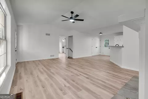 Entry Way - 284 Hobson Dr, Jasper, GA 30143 photo 1 of 6