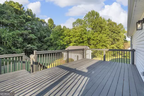 Exterior - 284 Hobson Dr, Jasper, GA 30143 photo 6 of 13