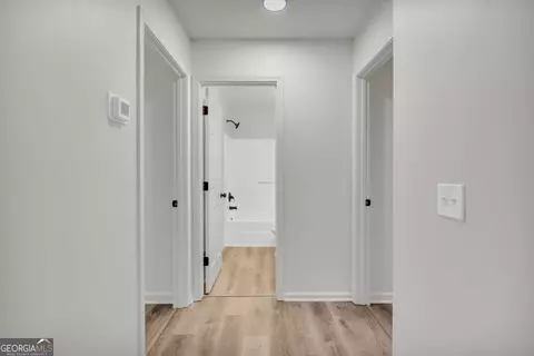 Entry Way - 284 Hobson Dr, Jasper, GA 30143 photo 4 of 6