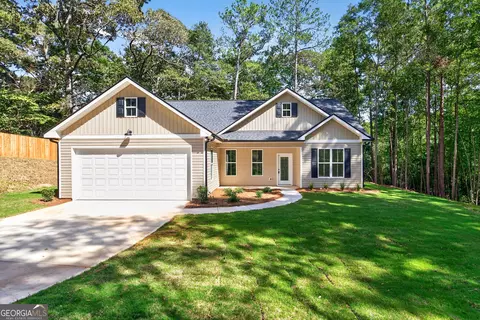 104 Harris St, Griffin, GA 30223