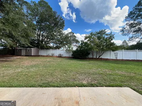 Exterior - 1012 Springdale Rd, Dublin, GA 31021 photo 8 of 11