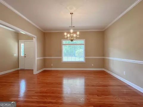 Living - 1012 Springdale Rd, Dublin, GA 31021 photo 2 of 4