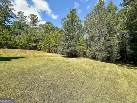 Exterior - 950 John Lovelace Rd, Lagrange, GA 30241 photo 8 of 9