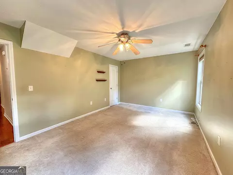 Bedroom - 950 John Lovelace Rd, Lagrange, GA 30241 photo 3 of 7