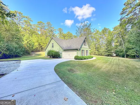 Exterior - 950 John Lovelace Rd, Lagrange, GA 30241 photo 6 of 9