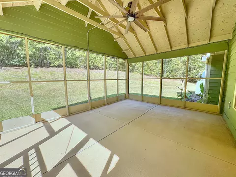 Exterior - 950 John Lovelace Rd, Lagrange, GA 30241 photo 4 of 9
