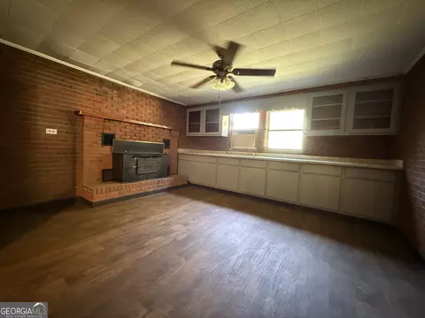 Living - 4 Poppys Ln, Toccoa, GA 30577 photo 4 of 4