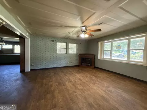 Living - 4 Poppys Ln, Toccoa, GA 30577 photo 3 of 4