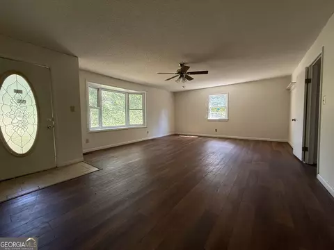 Living - 4 Poppys Ln, Toccoa, GA 30577 photo 1 of 4