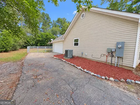 Exterior - 130 Pine St, Pulaski, GA 30451 photo 14 of 17