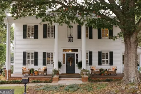 201 N Madison Ave, Eatonton, GA 31024