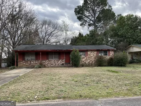 210 Palomino Ln, Warner Robins, GA 31088