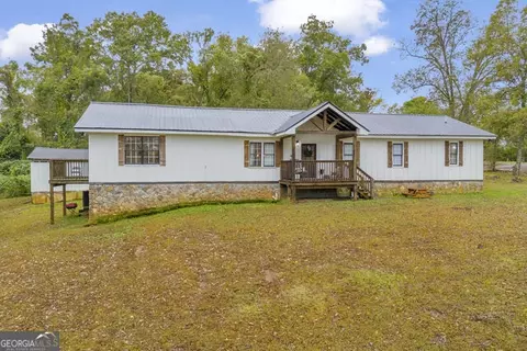 1060 Stephens St, Greensboro, GA 30642
