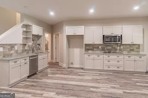 Kitchen - 2849 Windsor Knoll Dr, Dacula, GA 30019 photo 7 of 7