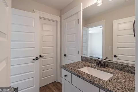 Bath - 2849 Windsor Knoll Dr, Dacula, GA 30019 photo 2 of 9