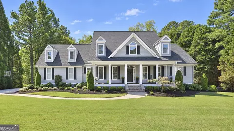 125 Coventry Ct, Fayetteville, GA 30215