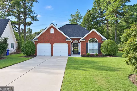 145 Cloverwood Dr, Fayetteville, GA 30215