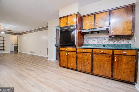 Kitchen - 677 Upper Caldwell Rd, Bowdon, GA 30108 photo 3 of 5