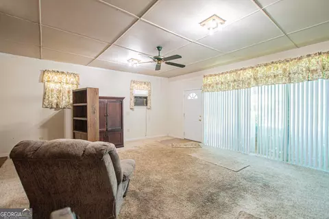 Living - 677 Upper Caldwell Rd, Bowdon, GA 30108 photo 6 of 8