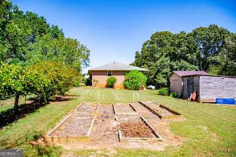 Exterior - 677 Upper Caldwell Rd, Bowdon, GA 30108 photo 7 of 12