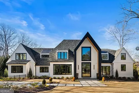 660 Atlanta Country Club Dr SE, Marietta, GA 30067