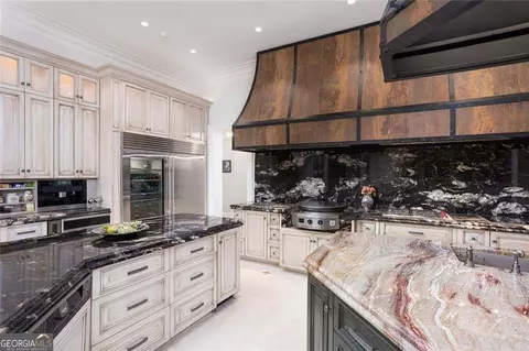 Kitchen - 3084 George Williams Rd, Monroe, GA 30656 photo 3 of 6