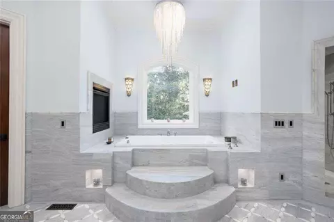 Bath - 3084 George Williams Rd, Monroe, GA 30656 photo 4 of 7
