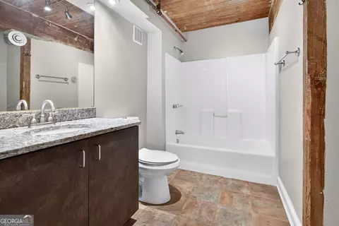 Bath - 10 James St #2C, Hampton, GA 30228 photo 3 of 4